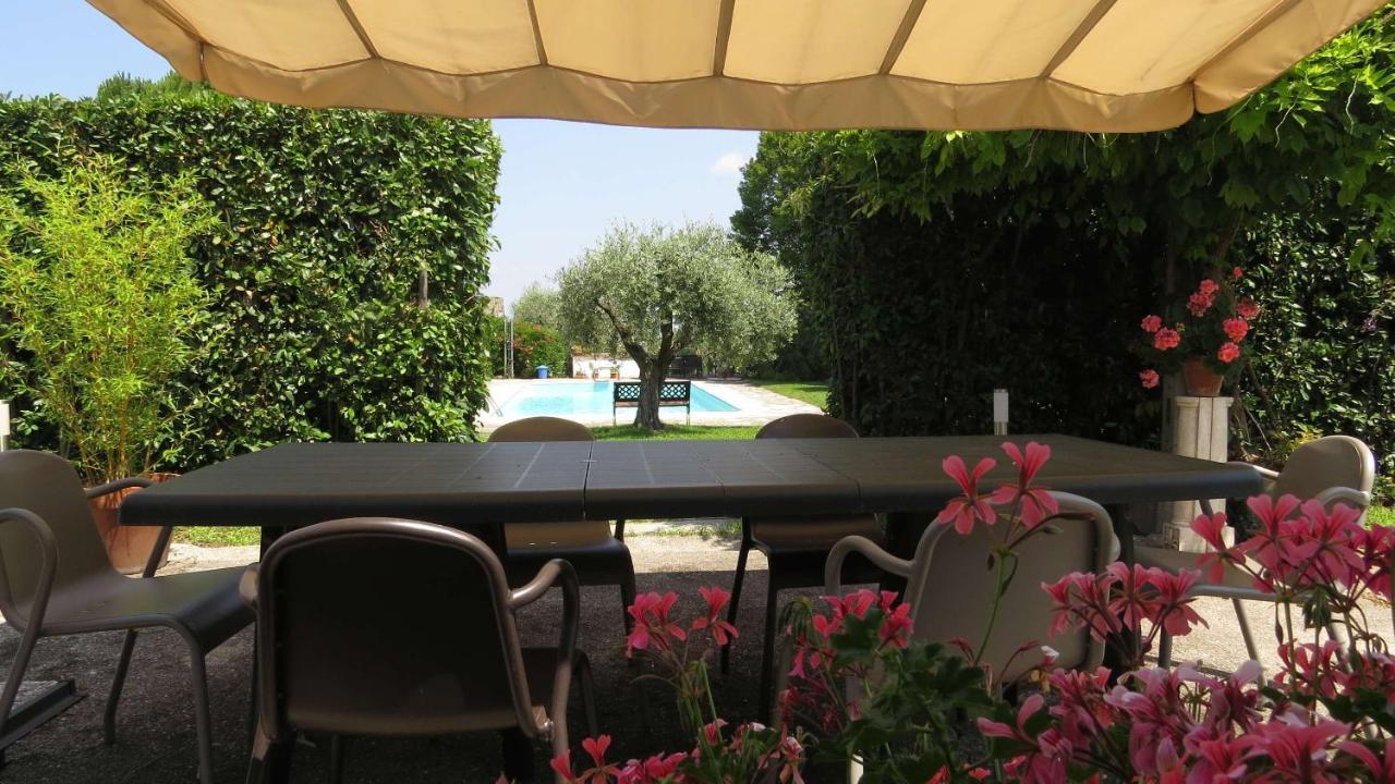 Bed and Breakfast Il Gelso Di Barcuzzi Лонато Экстерьер фото