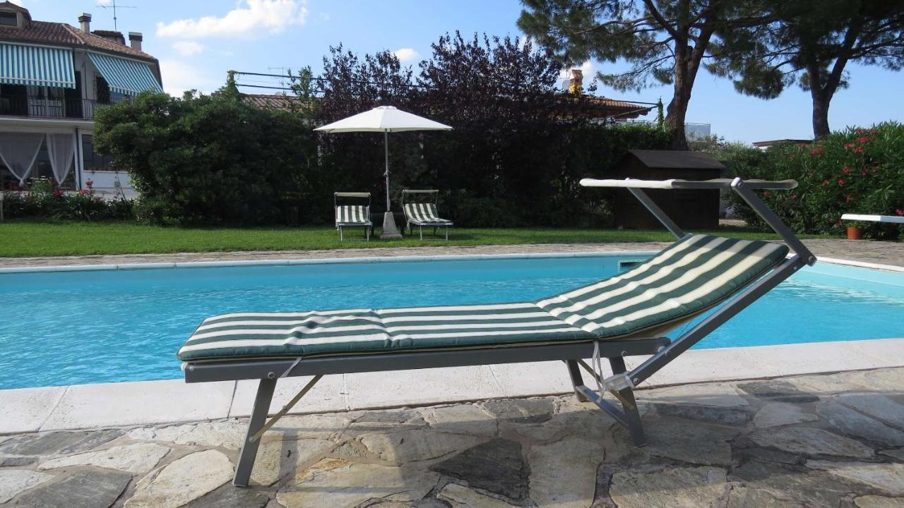 Bed and Breakfast Il Gelso Di Barcuzzi Лонато Экстерьер фото