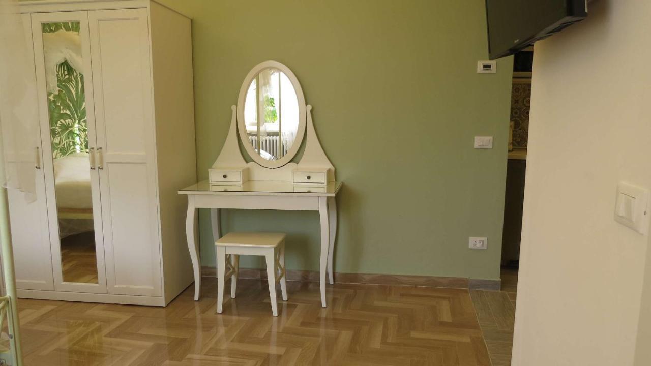 Bed and Breakfast Il Gelso Di Barcuzzi Лонато Экстерьер фото