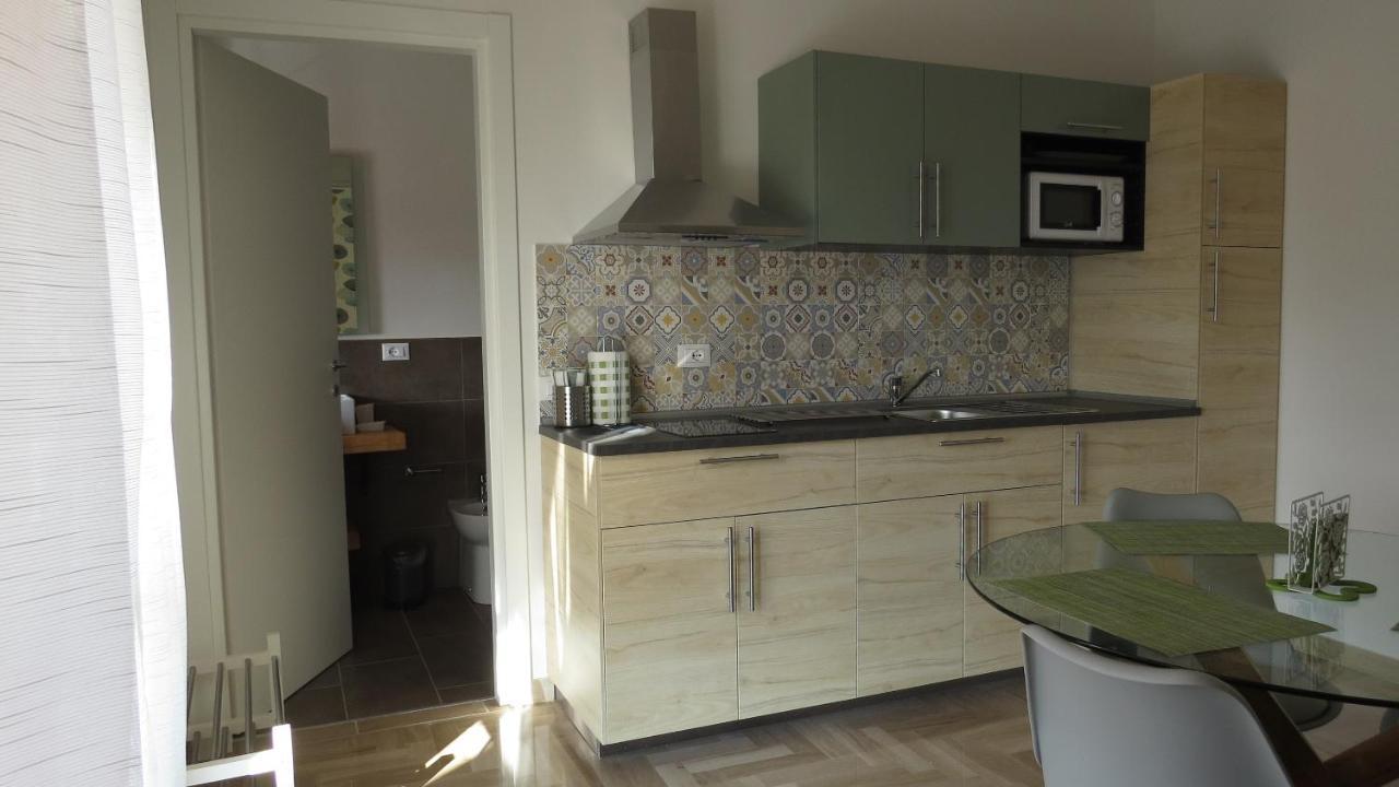 Bed and Breakfast Il Gelso Di Barcuzzi Лонато Экстерьер фото