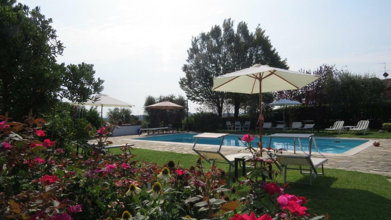 Bed and Breakfast Il Gelso Di Barcuzzi Лонато Экстерьер фото